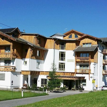 Hotel Laurenzhof Lendorf Exterior foto