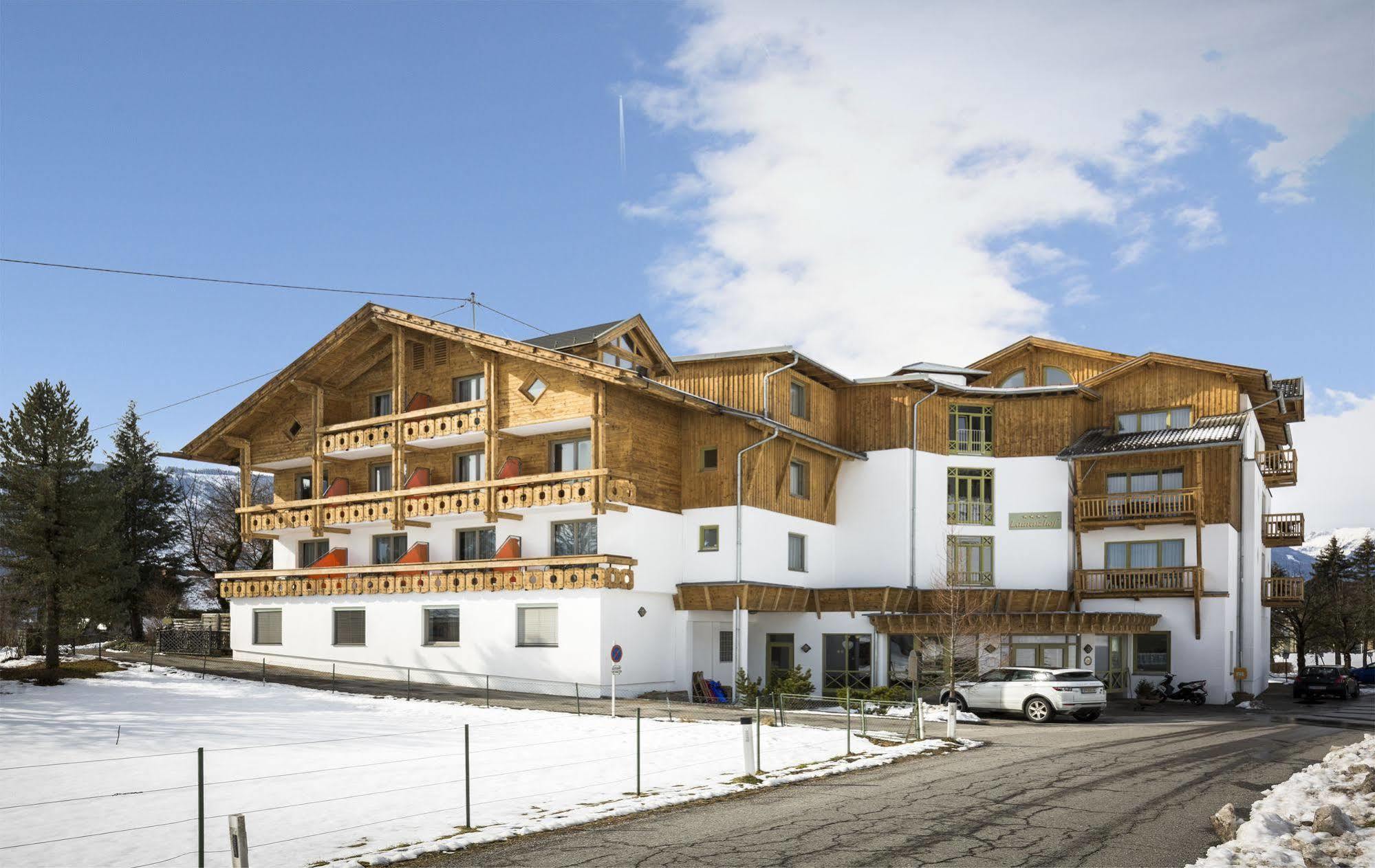 Hotel Laurenzhof Lendorf Exterior foto