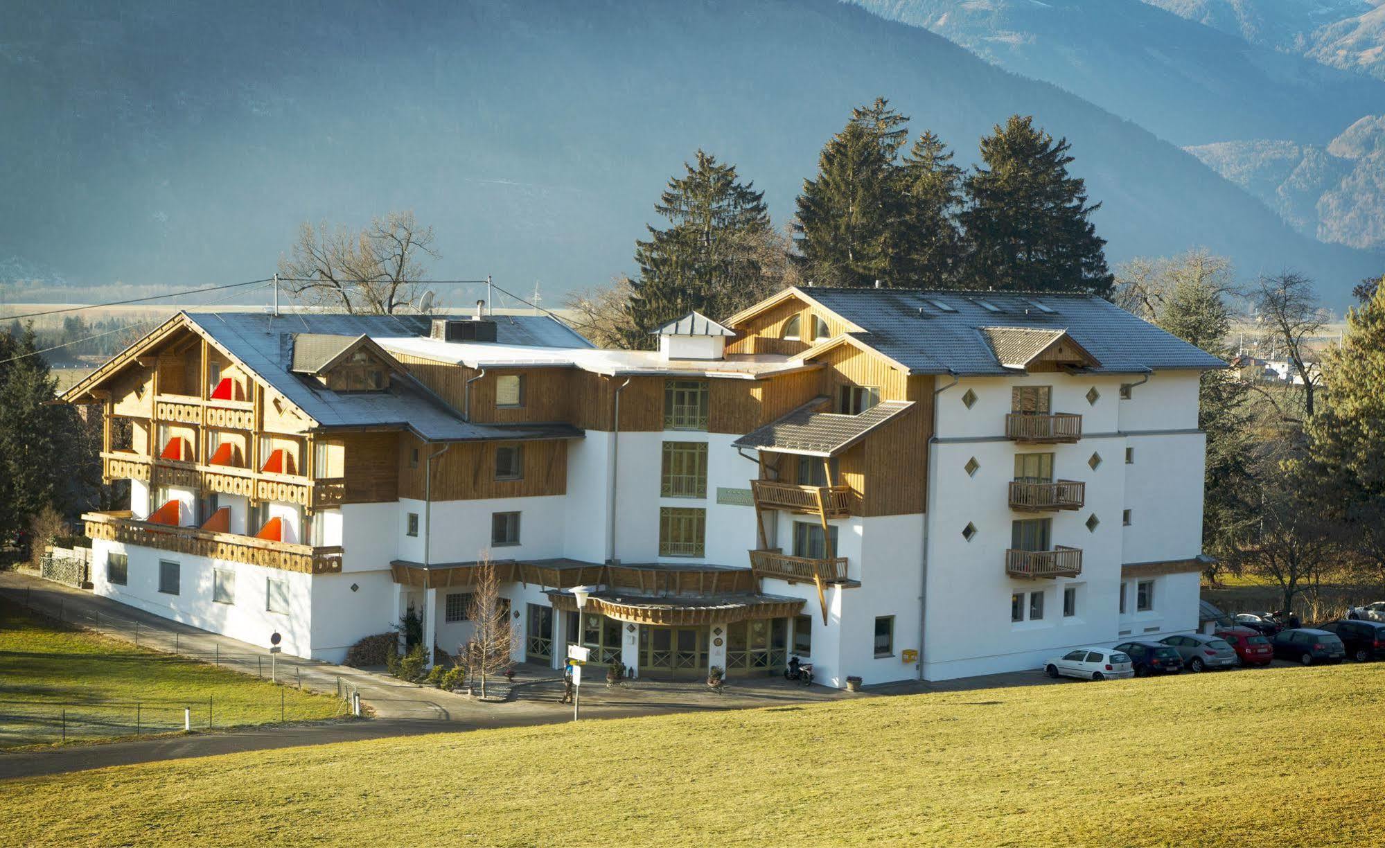 Hotel Laurenzhof Lendorf Exterior foto